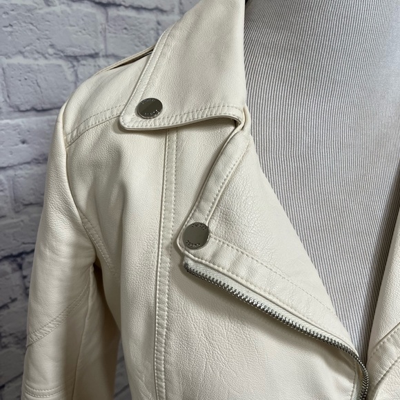White/cream/ivory GUESS vegan/faux Leather biker Jacket sz M Y2K vintage - Picture 3 of 8